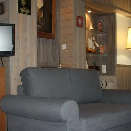 The Soul Of Finland And A French Decorative Touch * Haukivuori